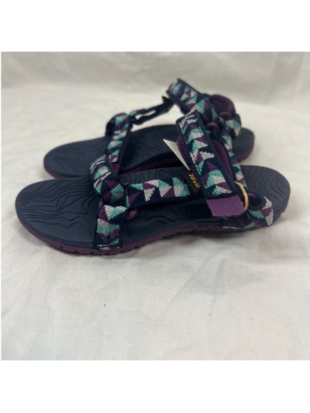 Teva T hurricane XLT Geometric Print Unisex Sandals NWOB